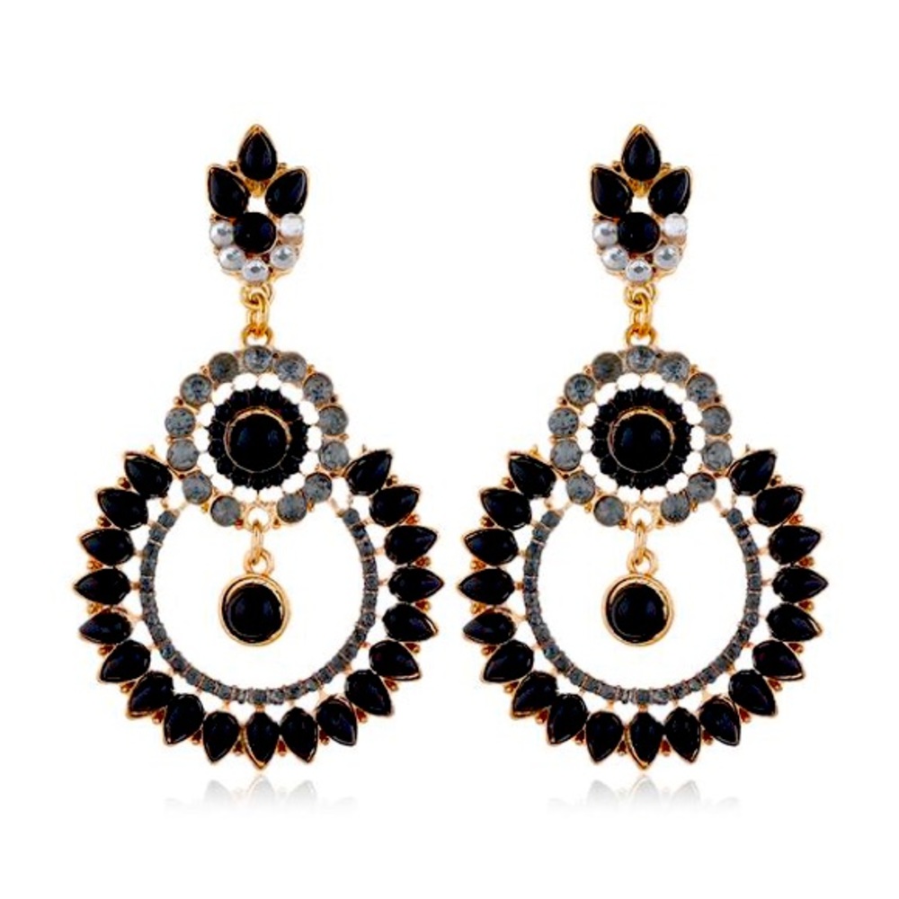 Concise Diamond Earrings